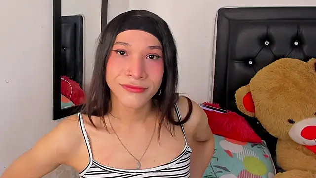 Camil 7w7 online show from May 18, 9:10 pm