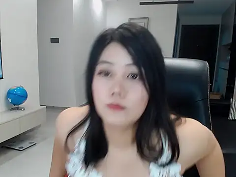 Feifei123521 online show from April 18, 6:27 am