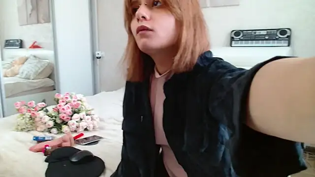 The Slutty Fox online show from May 12, 11:06 am