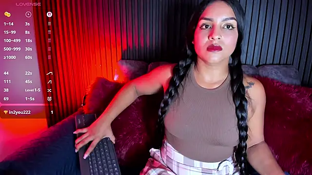 LongHair Queen online show from April 19, 3:06 am