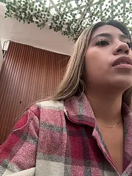 Kimmiebellarie online show from June 8, 12:28 pm