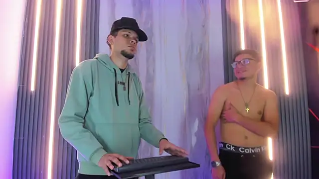 The King Swit online show from April 18, 8:53 pm