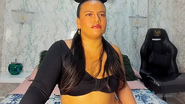 Nya Curvy online show from April 16, 11:43 am