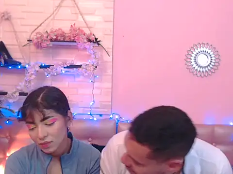 Aronandmoli69 online show from April 15, 12:28 pm