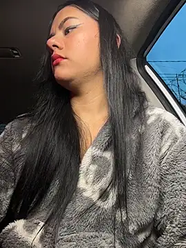 Candy-firee online show from April 16, 11:10 am