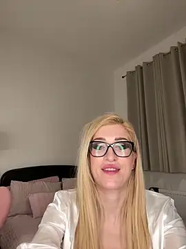 darkglitter26 online show from June 2, 10:11 pm