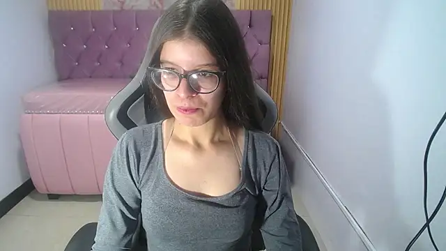 Kailee ch online show from April 17, 1:13 pm