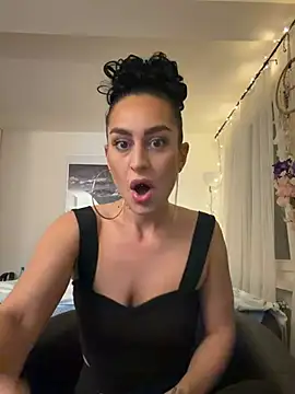 CurlyRouge online show from May 9, 11:07 pm