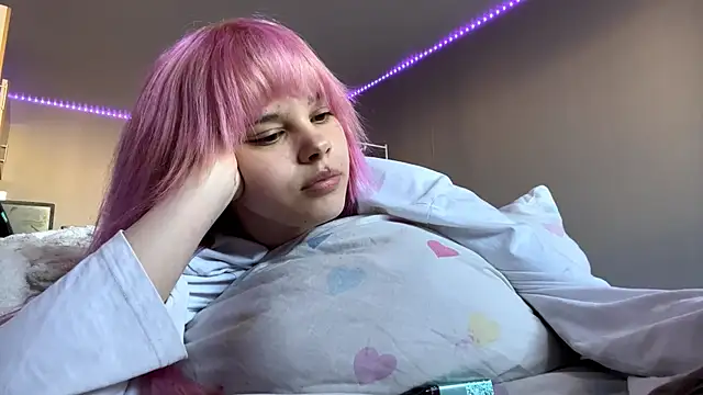 Iam Eshly online show from April 28, 11:03 am