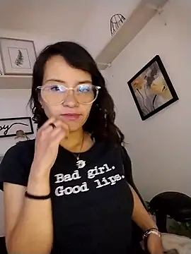 Anni-e26 online show from April 20, 1:14 pm