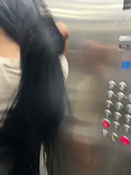 Luxury pleasure 3 online show from April 17, 11:29 pm