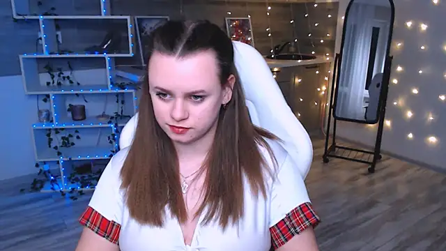 sofiarayan online show from April 18, 7:07 pm