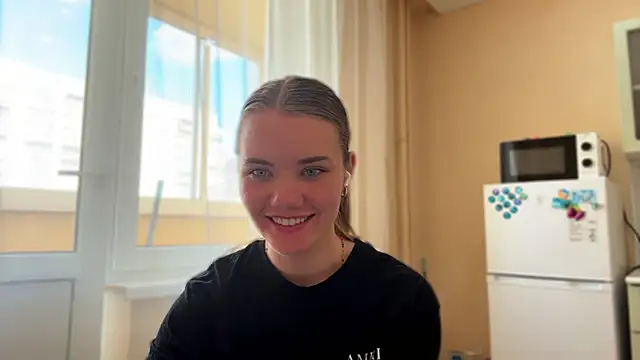 doana bebriti online show from April 16, 12:16 pm