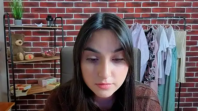 AshleyyLong online show from April 22, 1:30 pm