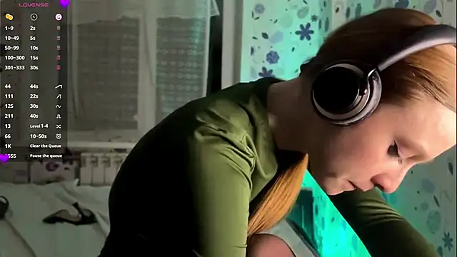 Sofia bricks online show from April 16, 9:39 pm