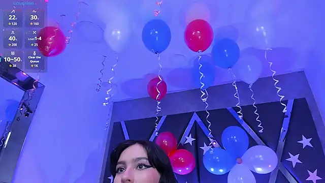 HaniKuspoka online show from July 4, 8:05 pm
