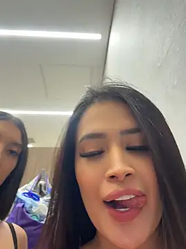 Sara fun online show from July 25, 9:33 pm