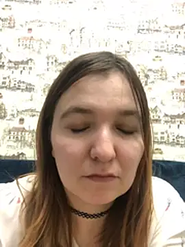 Chill Babe online show from April 18, 1:35 pm