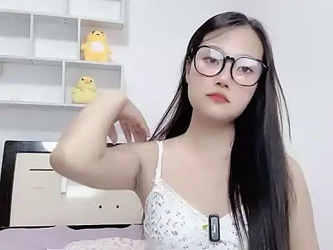 M-weiwei online show from July 29, 2:17 pm