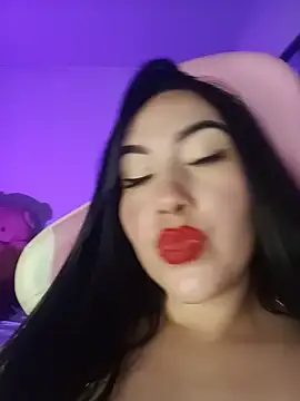 Sophie col online show from June 12, 3:47 am