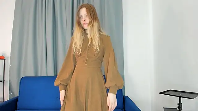 Glitch Doll online show from April 19, 5:18 am