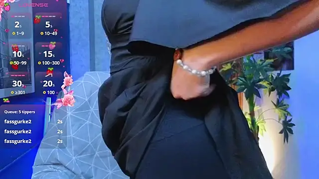 lsa dolly nyx online show from April 20, 9:07 pm