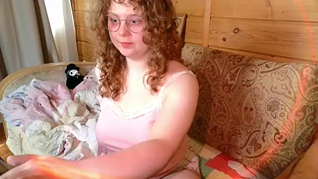 Sara del Sun online show from April 19, 8:14 am