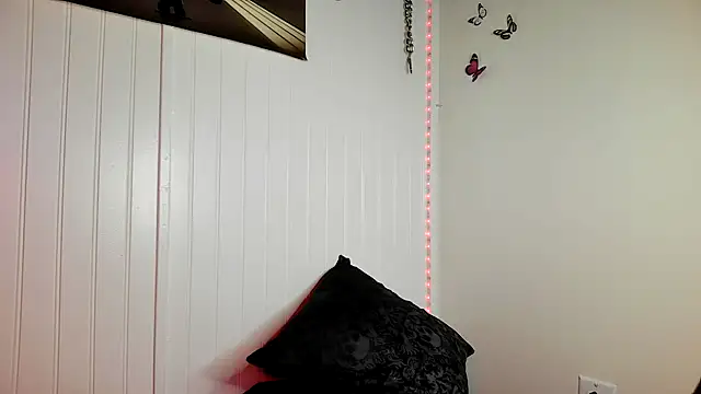 nerdyhotgoth online show from June 18, 3:06 pm