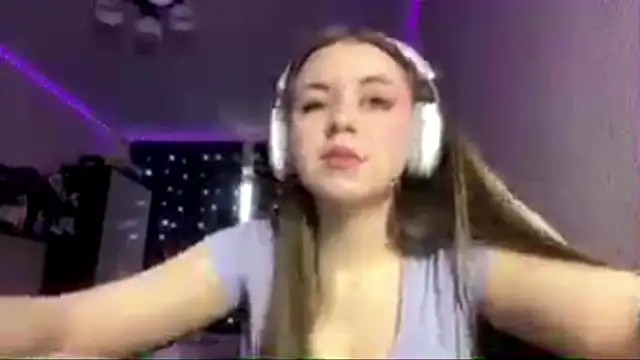 black stair online show from April 18, 11:24 am