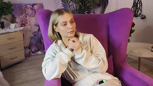 JenetteGieber online show from May 12, 2:24 pm