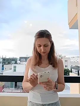 irresistibelle online show from May 24, 4:17 pm