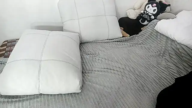 PollyFesta online show from April 18, 7:07 pm