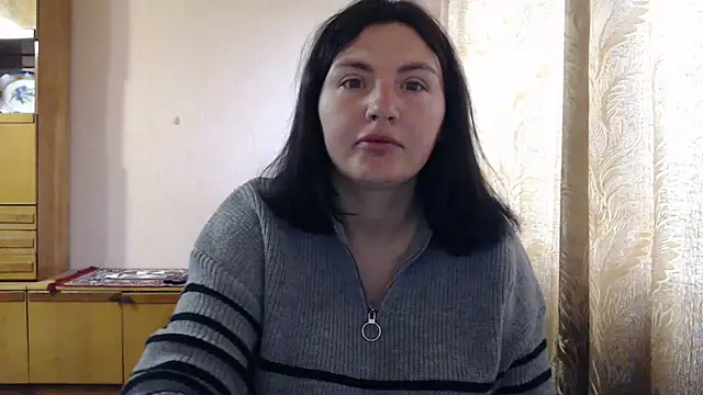 AlinaxJames online show from April 23, 9:28 am