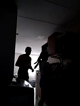 dougglaszaens online show from April 22, 7:11 pm