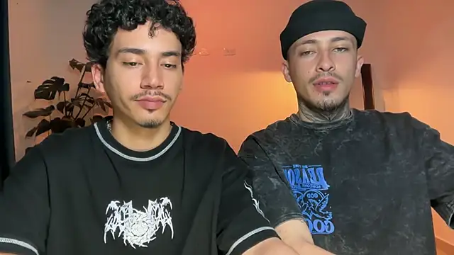 Noah and Steven online show from July 7, 9:39 pm