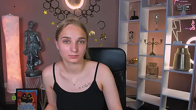 ollivia dream online show from June 5, 9:15 am