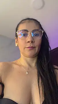 Laia Hills online show from May 20, 2:14 pm