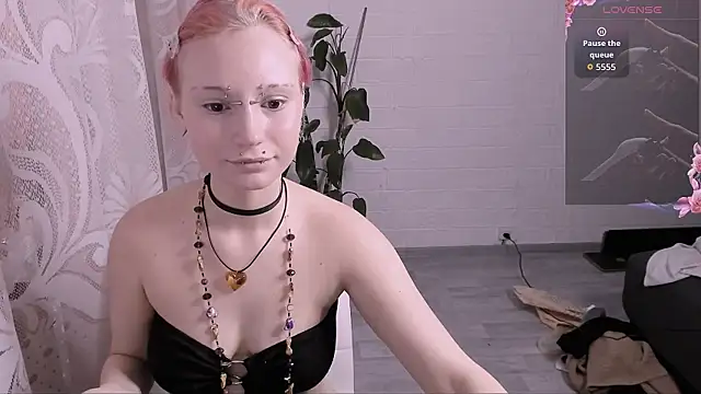 VikaViktoria online show from June 5, 5:41 pm