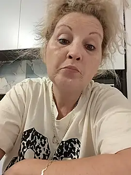 Divineblond online show from March 16, 10:35 pm