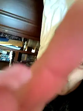 Divineblond online show from October 24, 8:10 am