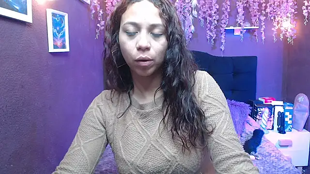 monik299 online show from May 21, 1:20 pm