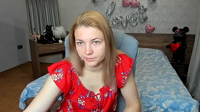 AnniShery online show from April 25, 7:33 pm