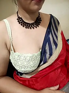 Aayaat   online show from May 22, 8:29 pm