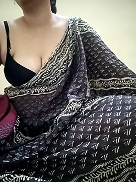 Aayaat   online show from July 30, 3:13 pm