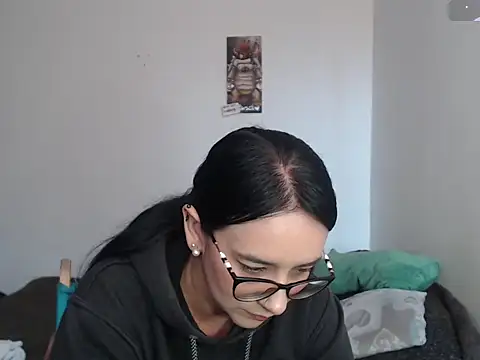 ASHLEYLOVE11 online show from June 19, 2:20 pm