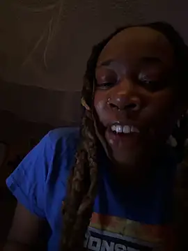 Nayomii28 online show from April 27, 1:03 am