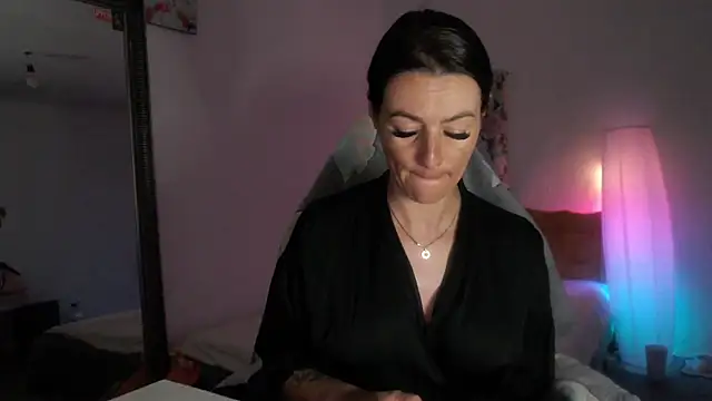 missydiorr10 online show from May 11, 9:33 am