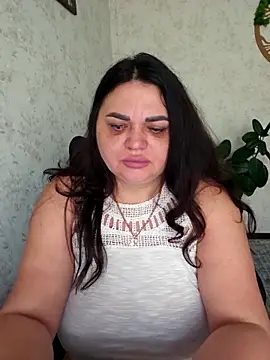 -CUTE-EVVIL- online show from May 1, 6:05 am