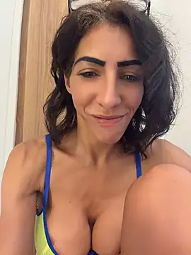 Yasmiinee online show from June 28, 12:56 pm