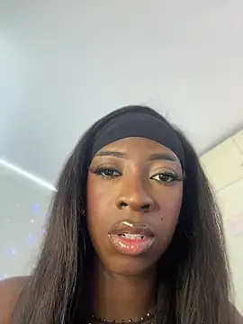 SpicySweetie online show from May 6, 10:58 pm